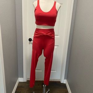 Twist front leggings